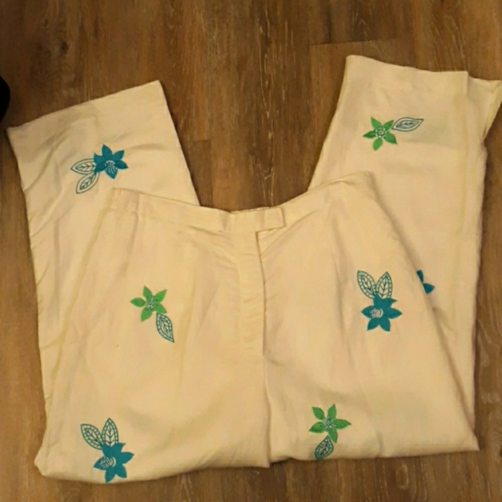 Ann Trinity white crop pants